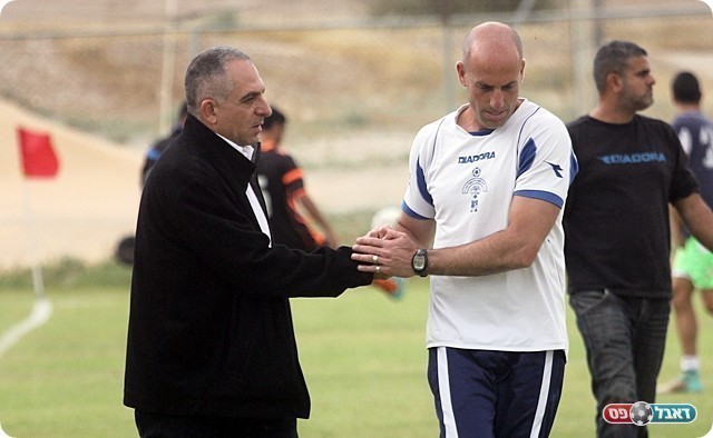 מאיר כהן מברך את רון מרקוס על העלייה, תדרוך משוחרר כיאה לקבוצה שעולה ליגה