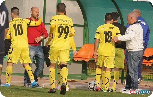 וחוגג (צילום: לירן דורף)