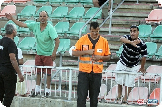 שקט עד יום שלישי. אוהדי בית"ר ת"א רמלה (צילום: לירן דורף)