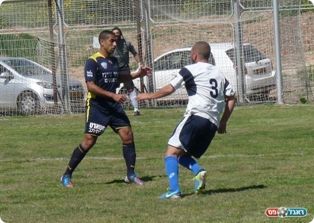 מחצית שקולה. מזרחי מול מריאש (צילום: אלי שמואלי)