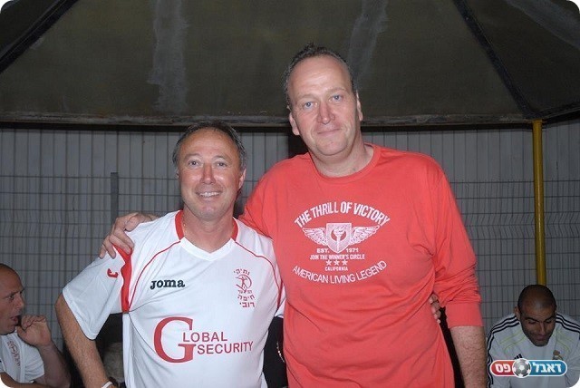 אהרון מילרד (מימין), דובר הפועל 'רובי שפירא' חיפה (עמוד הפייסבוק)