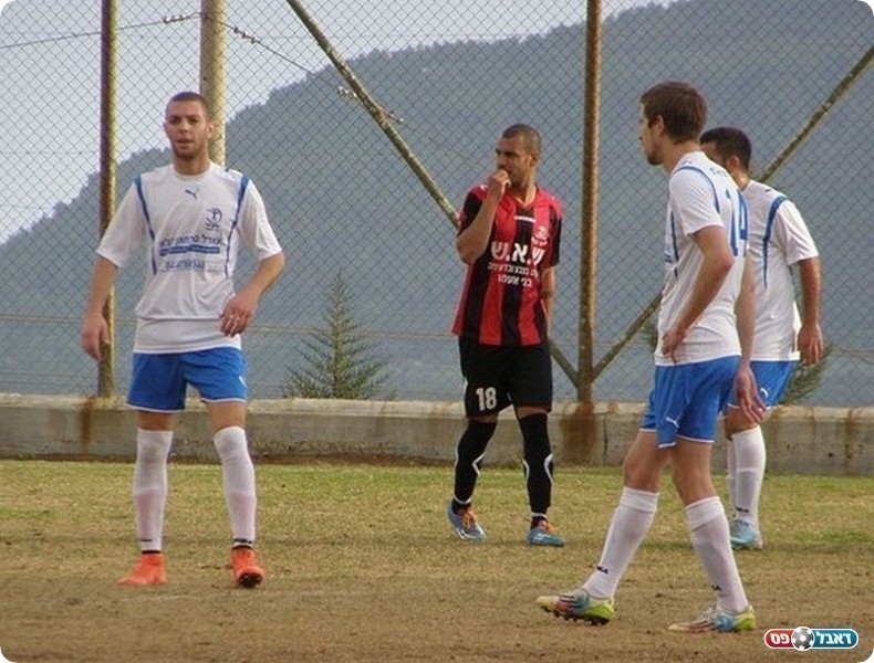 שלושער עבור כפר כנא. דאוד עליסאת (באדום) (אמיר שיבי)