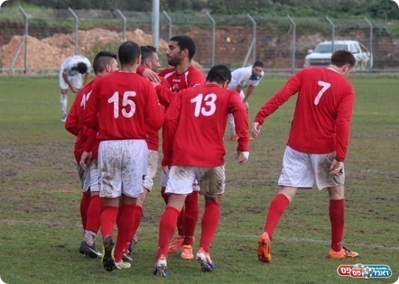 ממשיכים להפתיע. שחקני הפועל כפר קאסם (מוחמד סרסור) 