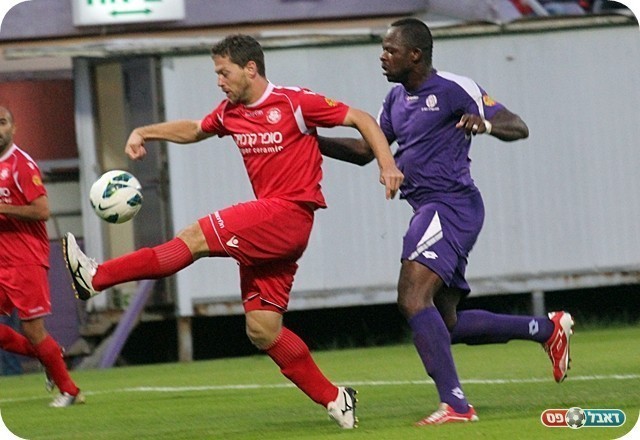 אזנאווה(בסגול), יגיע לחוד של ירושלים (לירן דורף)