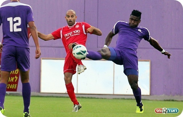 הכח הניעה כדור בחופשיות. קהינדה ומעבי (צילום: לירן דורף)