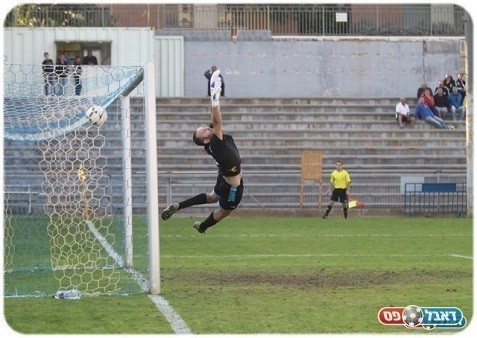 "נפרדנו בהחלטה משותפת". עומרי עיב