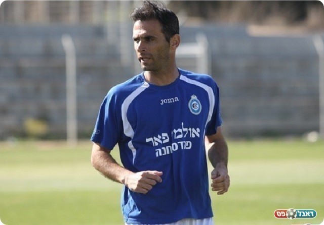 ירידה לצורך עלייה. פיבך (צילום: שלומי גבאי)