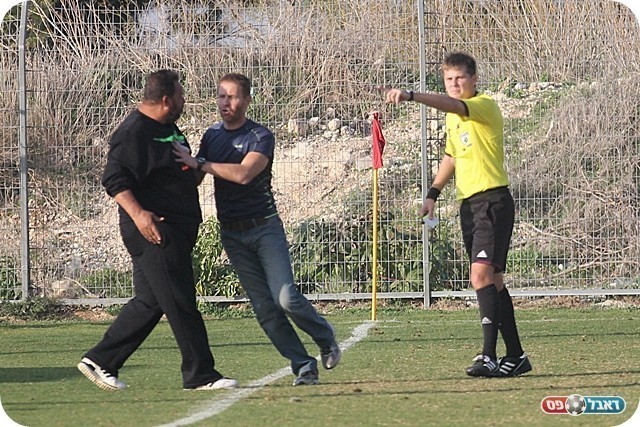 אנשי ג'לג'וליה באטרף, לא אהבו את השיפוט (לירן דורף)