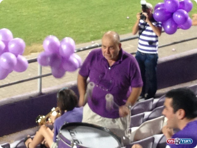 לא התעצל. בוקי מתופף (צילום: אלי שמואלי)