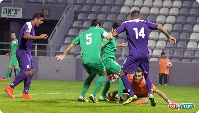 זלמנוביץ' משמיט, סיימון וז'אן עטים על המציאה (לירן דורף)