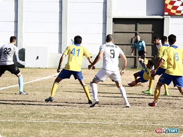 יבנה חזרה למירוץ (payperlens)