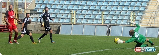 החמצה שנייה. לוי עוצר את אלמקייס 