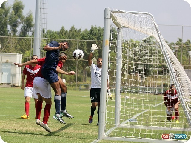 נפסל בצדק. השער של זנה (צילום: לירן דורף)