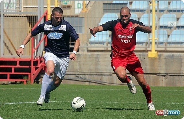 מהלך השער. מלכה בורח מוולק (לירן דורף)