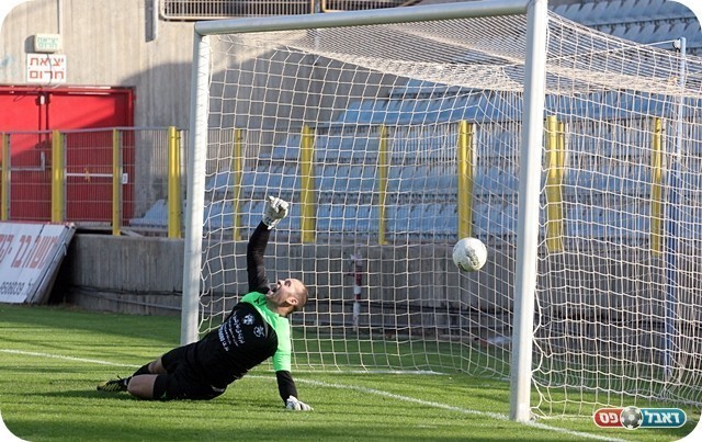 עבדי הודף לשערו הוא (צילום: לירן דורף)