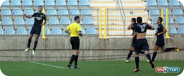 וחוגג (צילום: לירן דורף)