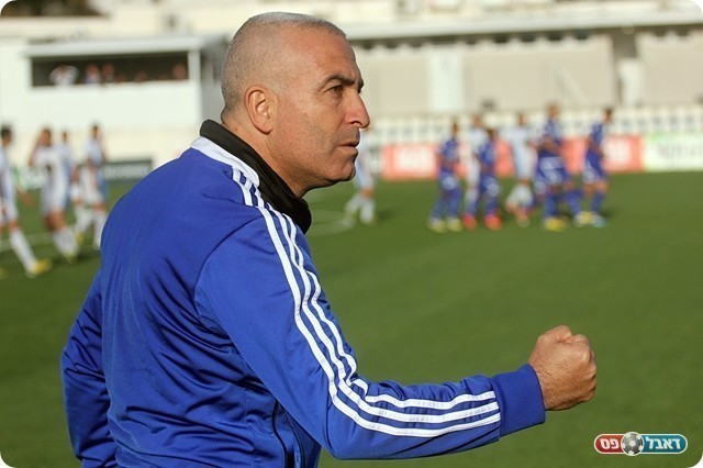 בכר חוגג את השער (לירן דורף)