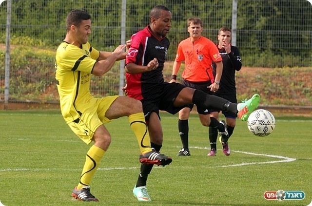 אייזיק וסולומון במאבק