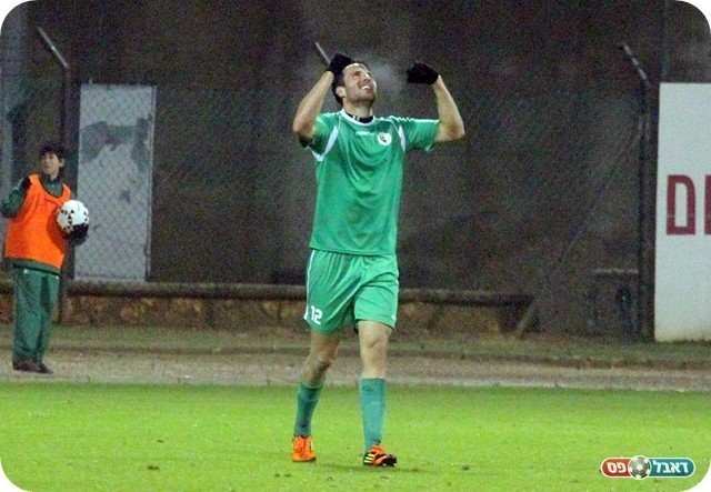 וחוגג (צילום: לירן דורף)