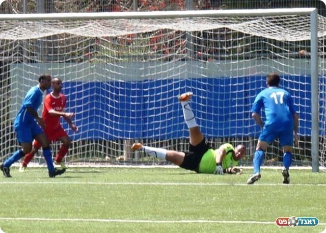 שוער המחזור. קריו בפעולה (צילום: אלי שמואלי)