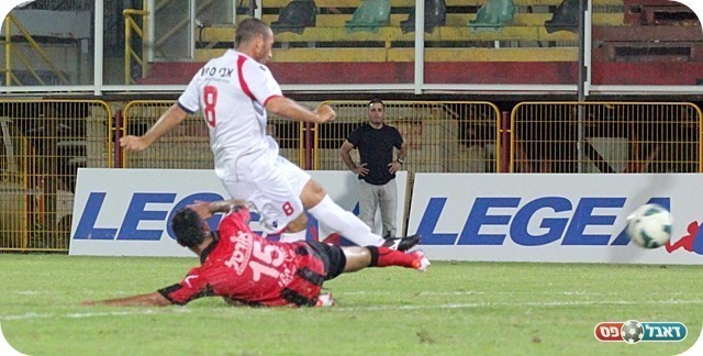 משחק ענק. הרביעי ברשת (צילום: לירן דורף)