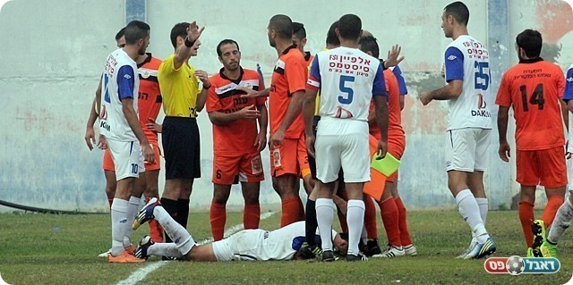 המהומה. פוקסמן בחר שלא לשלוף שום כרטיס (לירן דורף)