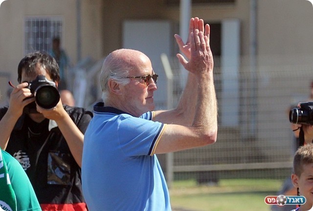 דרור קשטן מודה לאוהדים (לירן דורף)