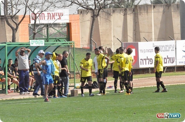 החום השפיע. הפסקת המים (צילום: חאדר אניס)