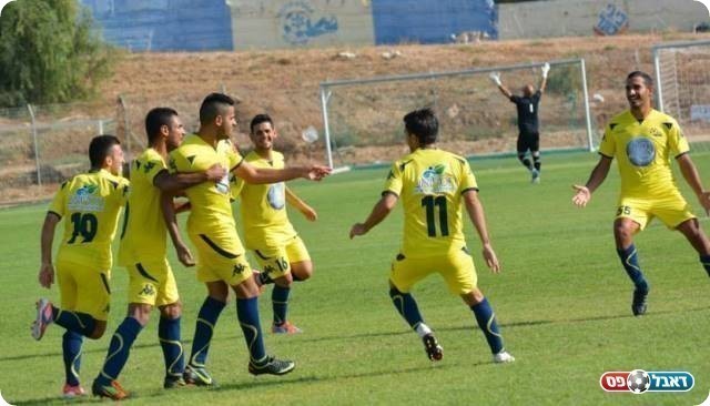 שלישיית בחצי שעה. שחקני קריית גת (ולדי מויסייב)