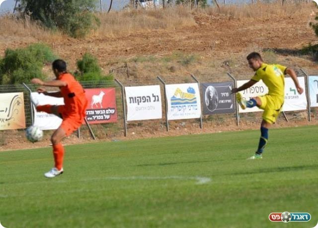 קריית גת שלטה בנעשה. טמיר מאיים על השער (צילום: ולדי מויסייב)