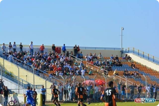 ואוהדי מלאכי (צילום: ולדי מויסייב)