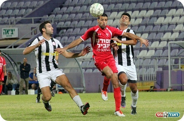 סגנון התקפי מובהק. רוביל סרסור (צילום: לירן דורף)