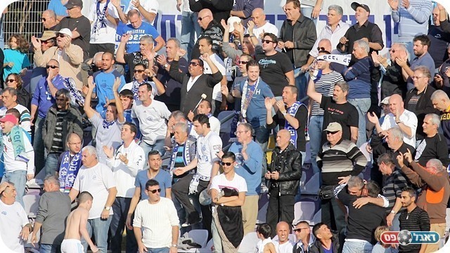 והקהל חוגג (צילום: לירן דורף)