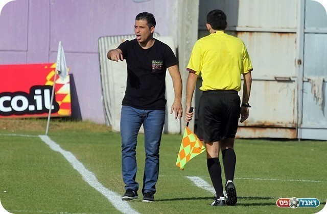 משחקים לא רע. מאמן יפו, אופיר חיים (צילום: לירן דורף)