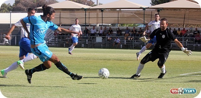 מומנטום של הבקעה. עיוון כובש (צילום: לירן דורף)