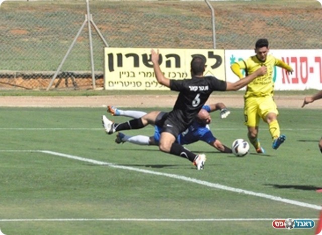 בועט (חאדר אניס)