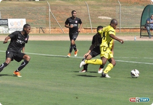 כפ"ס התעוררה. דוס סנטוס (חאדר אניס)