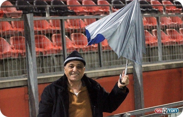 גם הוא הופתע מהגשם. שהרייני (צילום: לירן דורף)