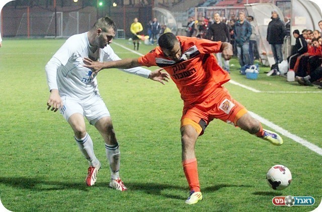 קבלת החלטות רעה. חטארי מול סבן (צילום: לירן דורף)