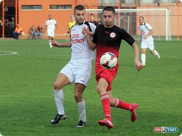 רוס ומשען במאבק