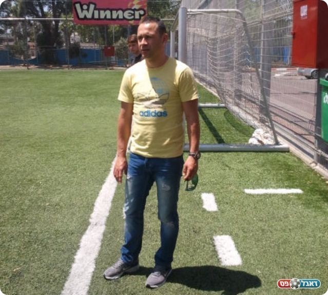 באים לטרוף את הדשא. כבודי (צילום: אלי שמואלי)