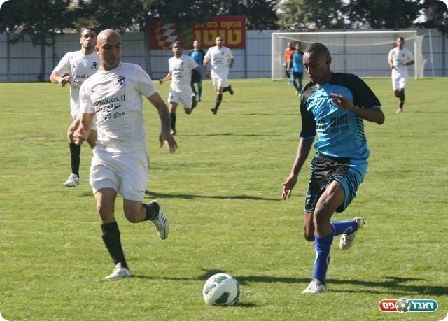 דרשו פנדל. טפטה (צילום: מיכאל פישנזון)