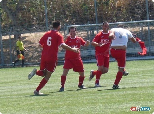 והחגיגה בסיום (צילום: אלי שמואלי)