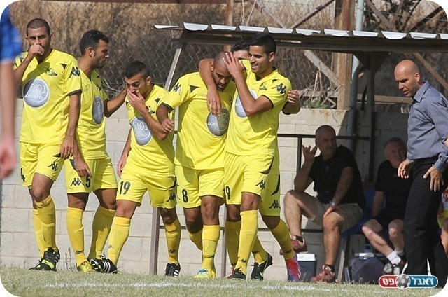 עובד ברגע נדיר של חגיגות, ינסה את מזלו בקבוצה אחרת (לירן דורף)