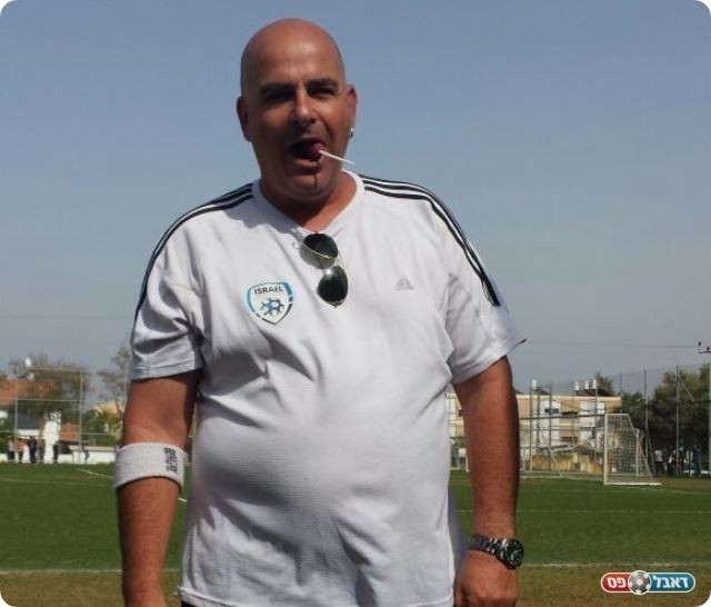 להכשיר דור חדש. אדיב והסוכריה (אור בוקר)