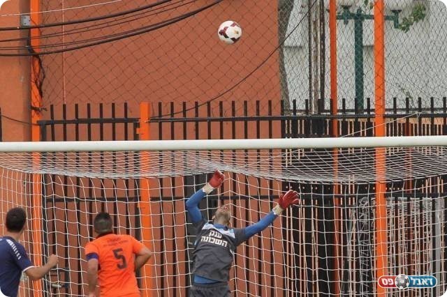 ובויטר הודף (קובי רוזן)