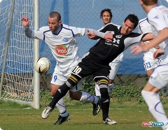 אבן ושפט במאבק(לירן דורף)