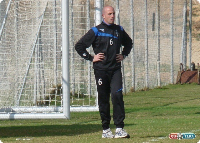 ממשיך עונה נוספת. מרכוס 