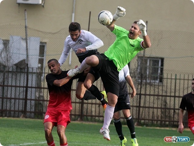 גלברט: "עדני זרק אותי כמו כלב" (לירן דורף)