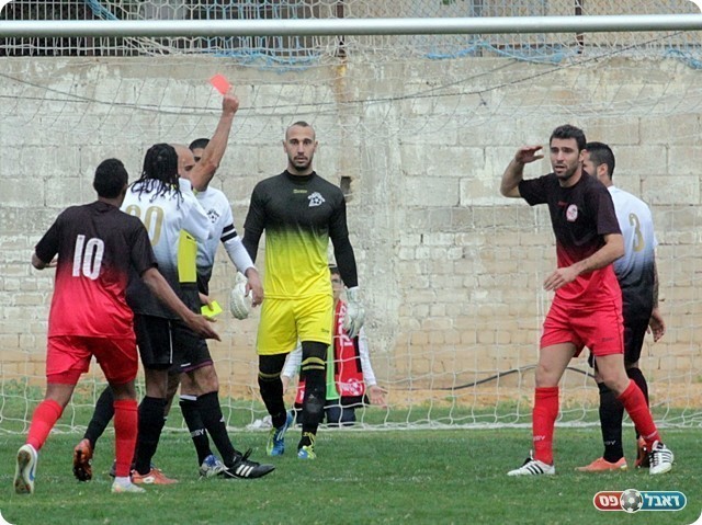 פדידה רואה את האדום